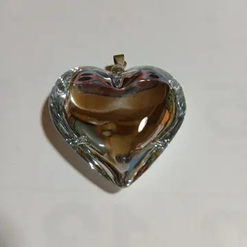 크리스탈 하트 펜던트 탑