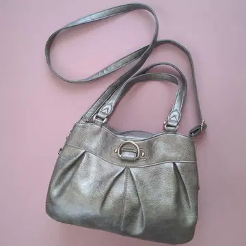 MK MICHEL KLEIN 메탈릭 실버 2way 핸드백