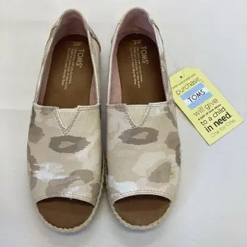 새상품 TOMS 슬립온 24cm