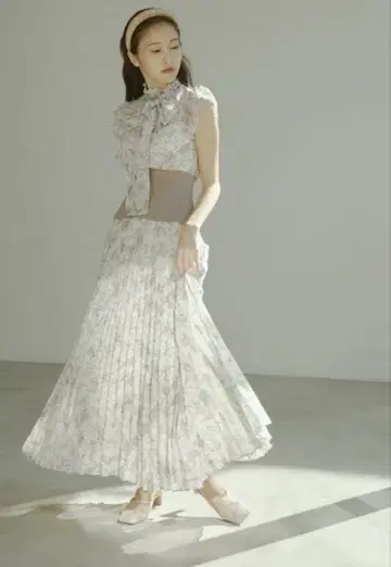 SNIDEL 허리 리브 플리츠 원피스 Her lip to