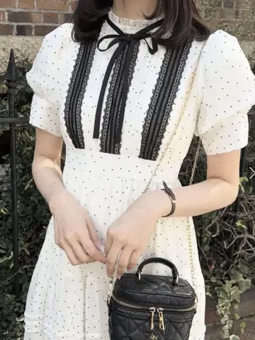 AnMILLE 레이스 라인 도트 OP