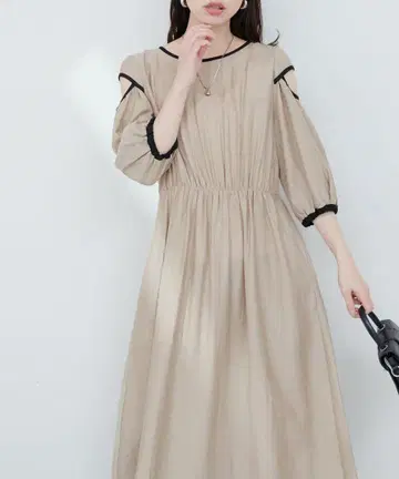 배색 파이핑 볼륨 원피스 natural couture
