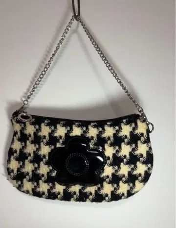 MARY QUANT 파우치