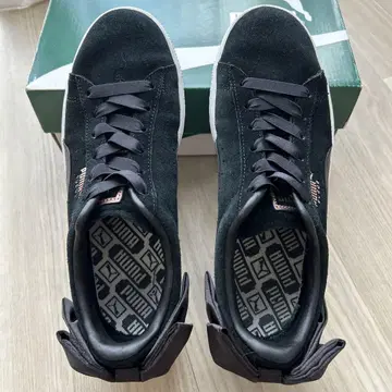 PUMA 블랙 스웨이드 리본 스니커즈 23.5