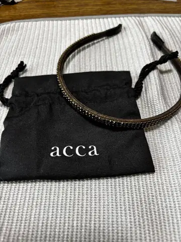 acca 비즈 장식 브라운 헤어밴드