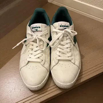diadora 화이트/그린 스니커즈