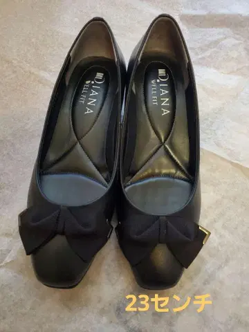 DIANA WELL FIT 블랙 플랫슈즈 23cm