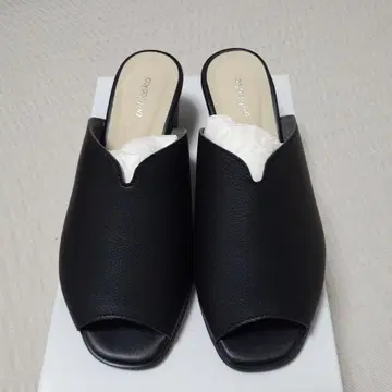 미사용 새상품 velikoko 샌들