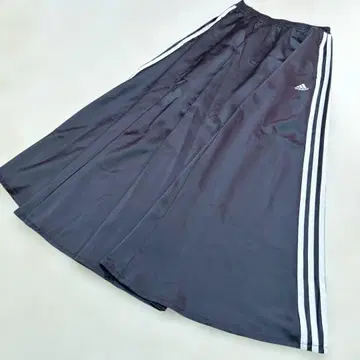 adidas 블랙 롱 스커트 S