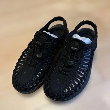 KEEN 블랙 샌들 26cm