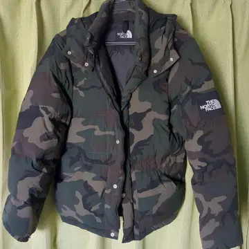 THE NORTH FACE 카모플라쥬 다운 자켓 L 사이즈
