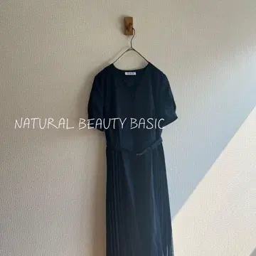 NATURALBEAUTYBASIC 사이드 플리츠 원피스 K103