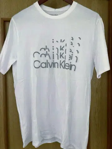 캘빈클라인 Calvin Klein 화이트 T셔츠