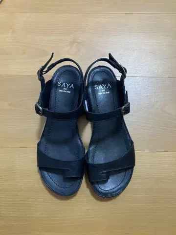 사야 스트랩 샌들 새상품