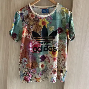 adidas 꽃무늬 T셔츠 S 사이즈 레어