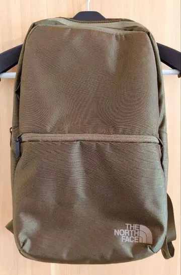 THE NORTH FACE 셔틀 데이팩 슬림 올리브 그린