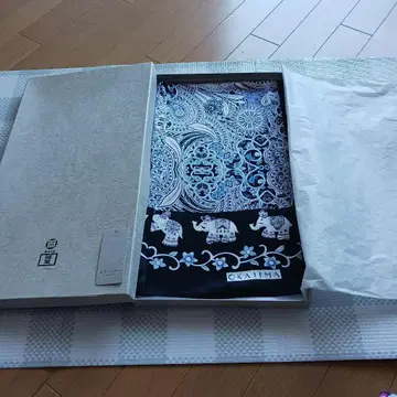 OKAJIMA 오카중 엘리펀트 패턴 스카프 새상품