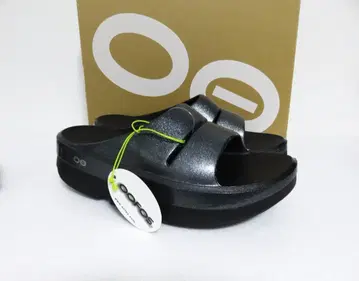 OOFOS OOmega OOahh Luxe Black Sparkle 27