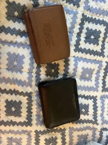 MARC JACOBS 브라운 가죽