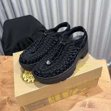 [ 24cm ] keen 올 젠더 UNEEK PLT