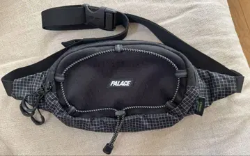 PALACE 바디백 블랙
