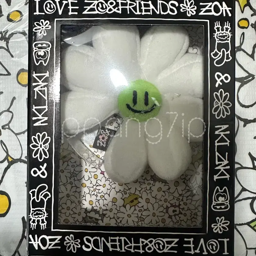 LINE FRIENDS | 라인프렌즈 G-Dragon Line Friends jo and pop