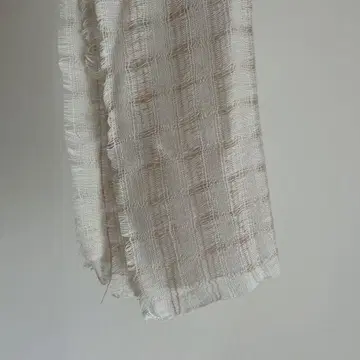 khadi&co 라이트 그레이 & 핑크 체크 비침 스톨