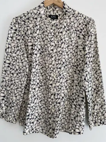 [새상품급] A.P.C. 꽃무늬 긴팔 블라우스