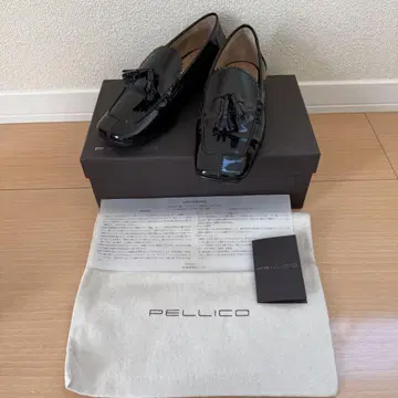 PELLICO 블랙 태슬 로퍼 35