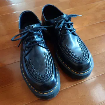 닥터마틴 통굽 Ashley Creeper Shoe