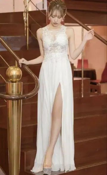화이트 슬릿 드레스 Momo Ito 164cm