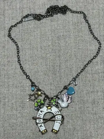 ANNA SUI 말발굽 목걸이