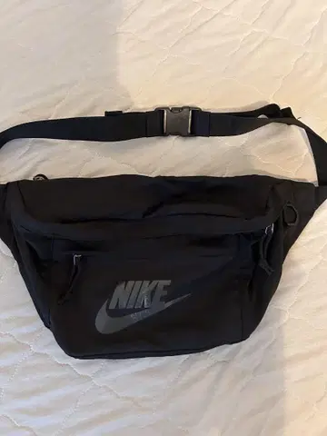 Nike 바디백 블랙