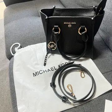 MICHAEL KORS 블랙 미니 토트백
