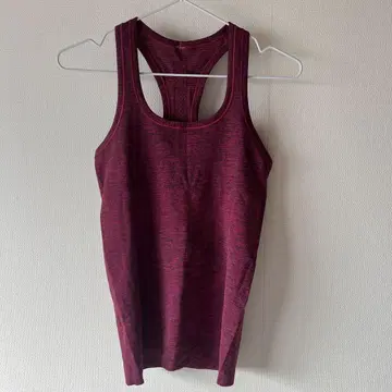 Lululemon 버건디 탱크탑 사이즈 4