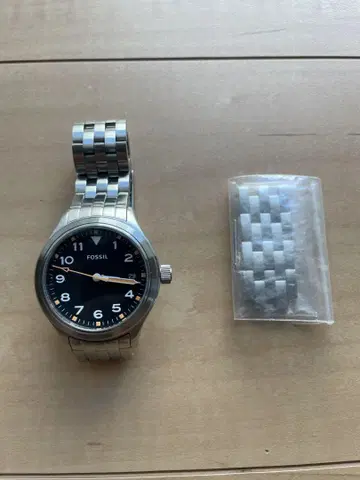FOSSIL COMPASS 컬렉션 세계 754개 한정판 하자품