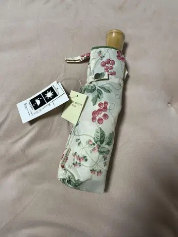 [새상품] LAURA ASHLEY 접이식 우산 우천 겸용