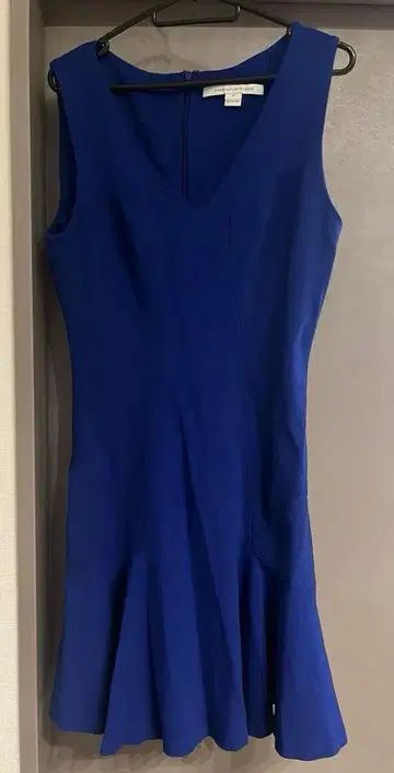DIANE von FURSTENBERG 슬리브리스 원피스 사이즈 10