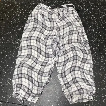 TIGHTBOOTH WAVEY PLAID BALLOON PANTS