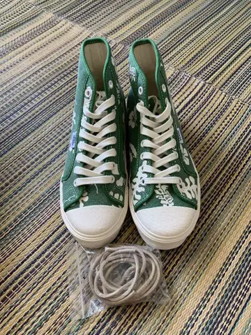 VANS 초록색 하이컷 스니커즈 여분 끈 포함 중고 새상품 22.5cm