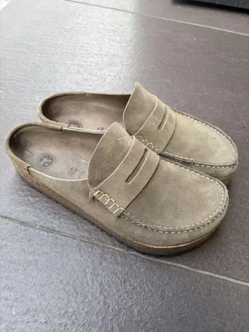 Birkenstock 스웨이드 클로그 샌들 42