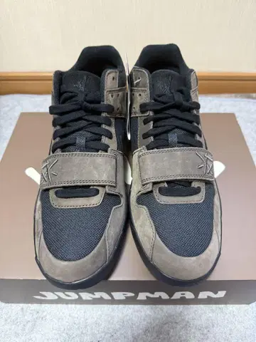 TravisScott 점프맨 잭 28.5cm [하자 상품]