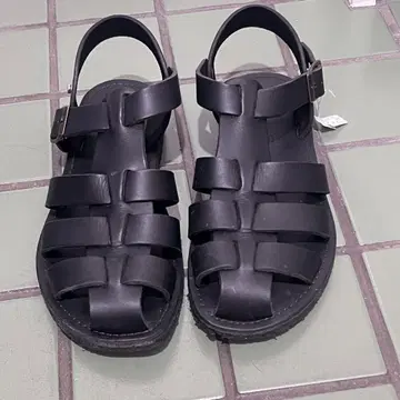 새상품급 duckfeet 덕피트 구르카 샌들 블랙