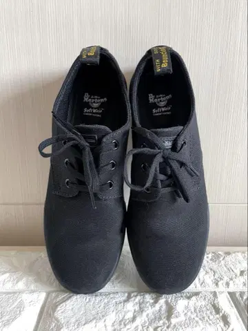 Dr.Martens 닥터마틴 스니커즈 US7