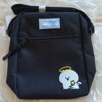 오문구와 함께 세로형 숄더 아베일