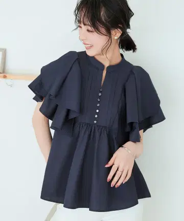 RUIRUE BOUTIQUE 네이비 프릴 레이어드 케이프 키넥 블라우스