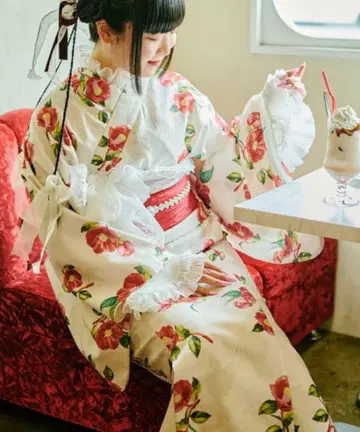 유카타 쿠티르 레트로 꽃무늬 화이트 간이 유카타