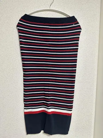 [TOMMY HILFIGER] 리브 니트 타이트 스커트