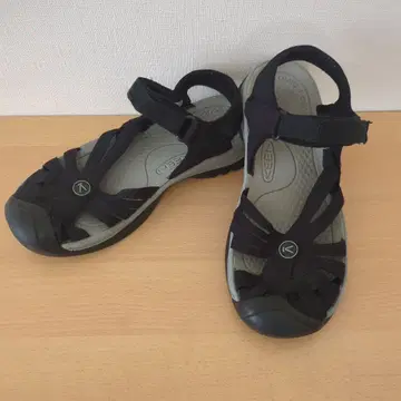 KEEN 로즈 샌들 ROSE SANDAL 블랙 23.5cm