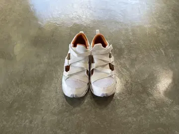 MIZUNO wave prophecy 스트랩